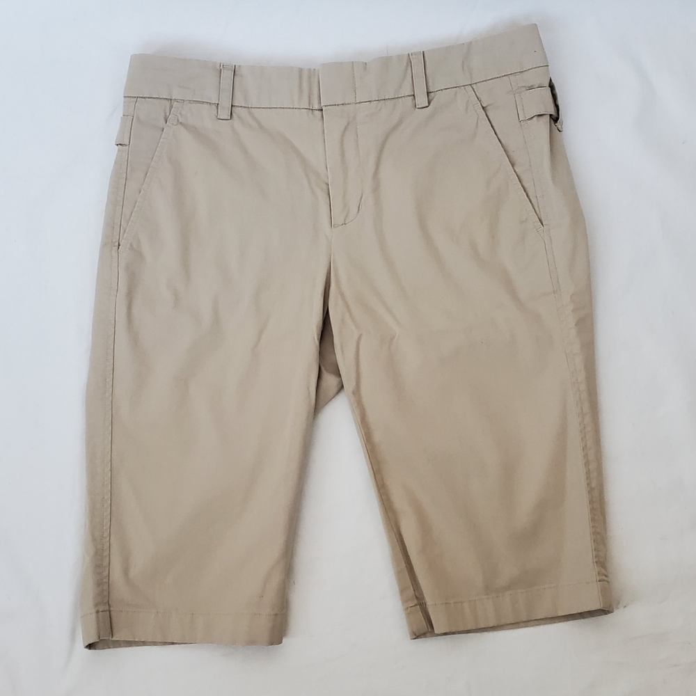 Vince Women's Bermuda Beige Tan Khaki Shorts Size 6